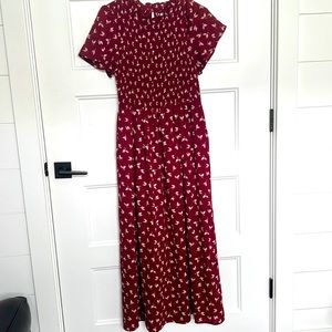 Burgundy dress with pockets